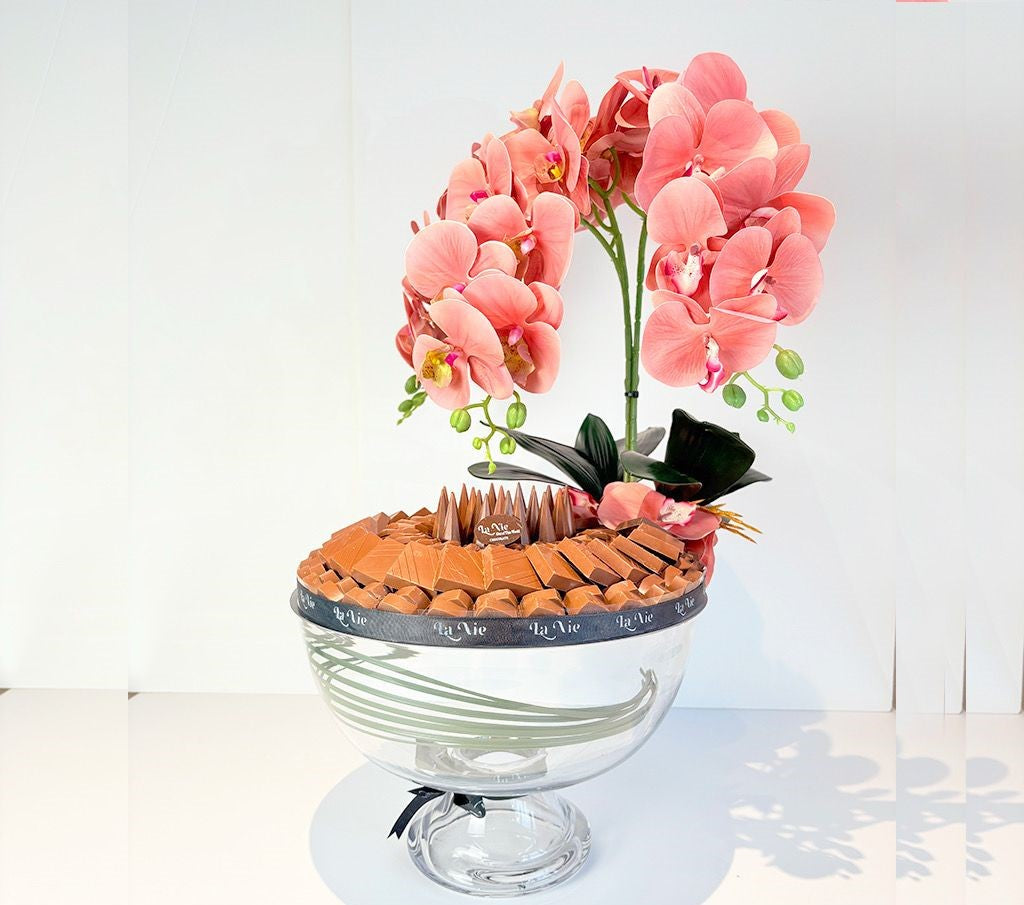 صينية شوكلاتة فاخرة مع اوركيد