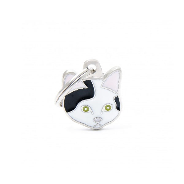 European cat necklace in black and white